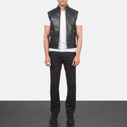 
Roland Μαύρο Leather Biker Vest Ανδρικό - Πλαϊνή όψη που αναδεικνύει το κόψιμο των μανικιών