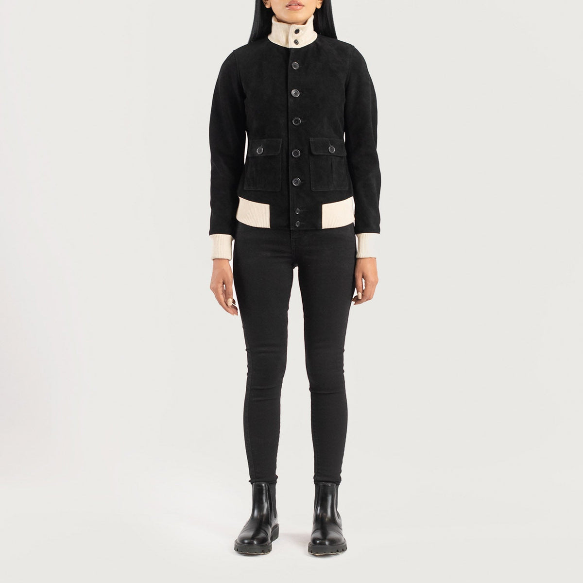 
Sasha A1 Black Suede Bomber Jacket - Πλαϊνή όψη που αναδεικνύει το κόψιμο των μανικιών