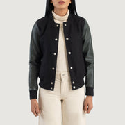 
Savant Green Hybrid Varsity Jacket in Green Sheepskin Leather - Μπροστινή όψη & εφαρμοστή σιλουέτα | Αγορά online