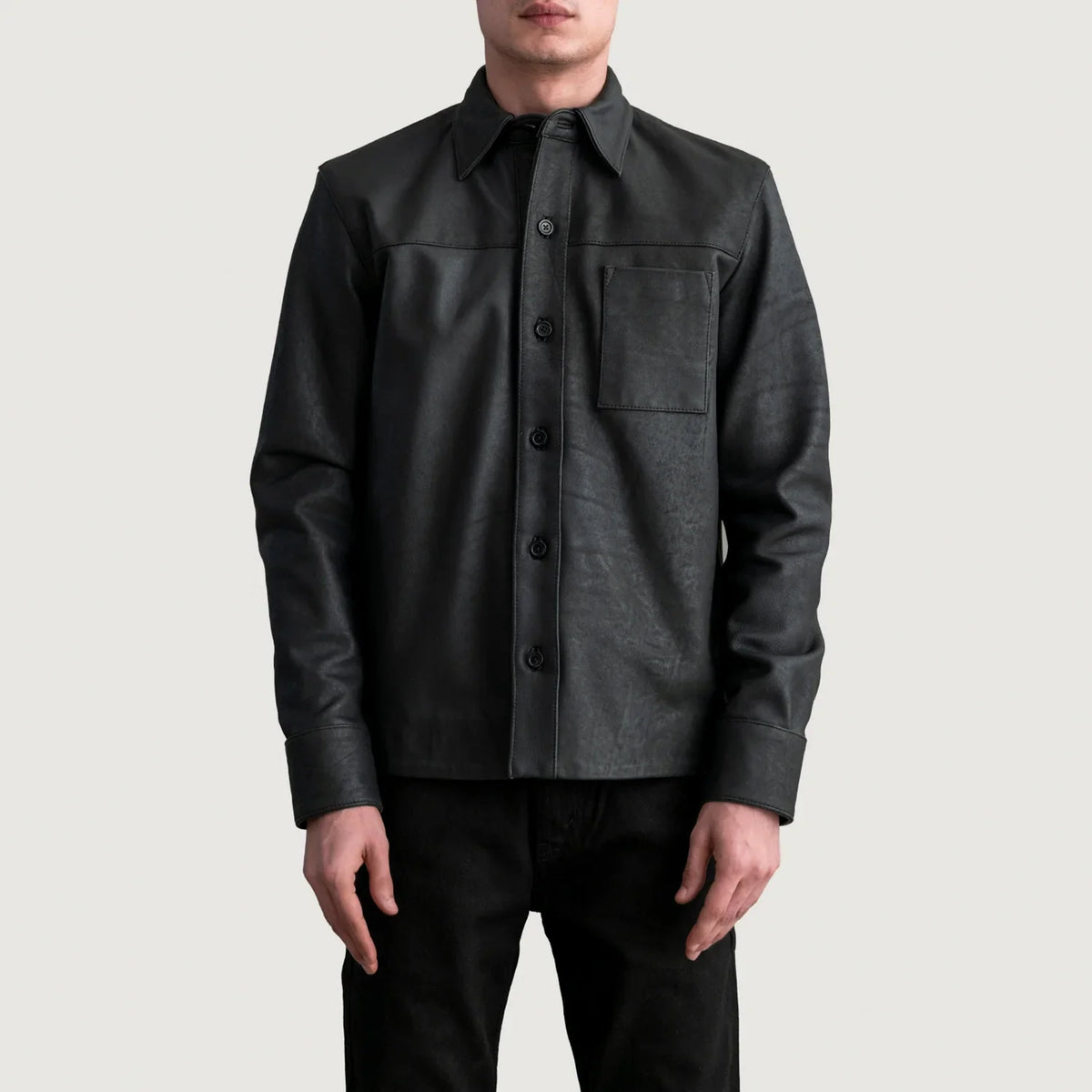 
Scout Tumbled Μαύρο Leather Shirt Ανδρικό - Πλαϊνή όψη που αναδεικνύει το κόψιμο των μανικιών