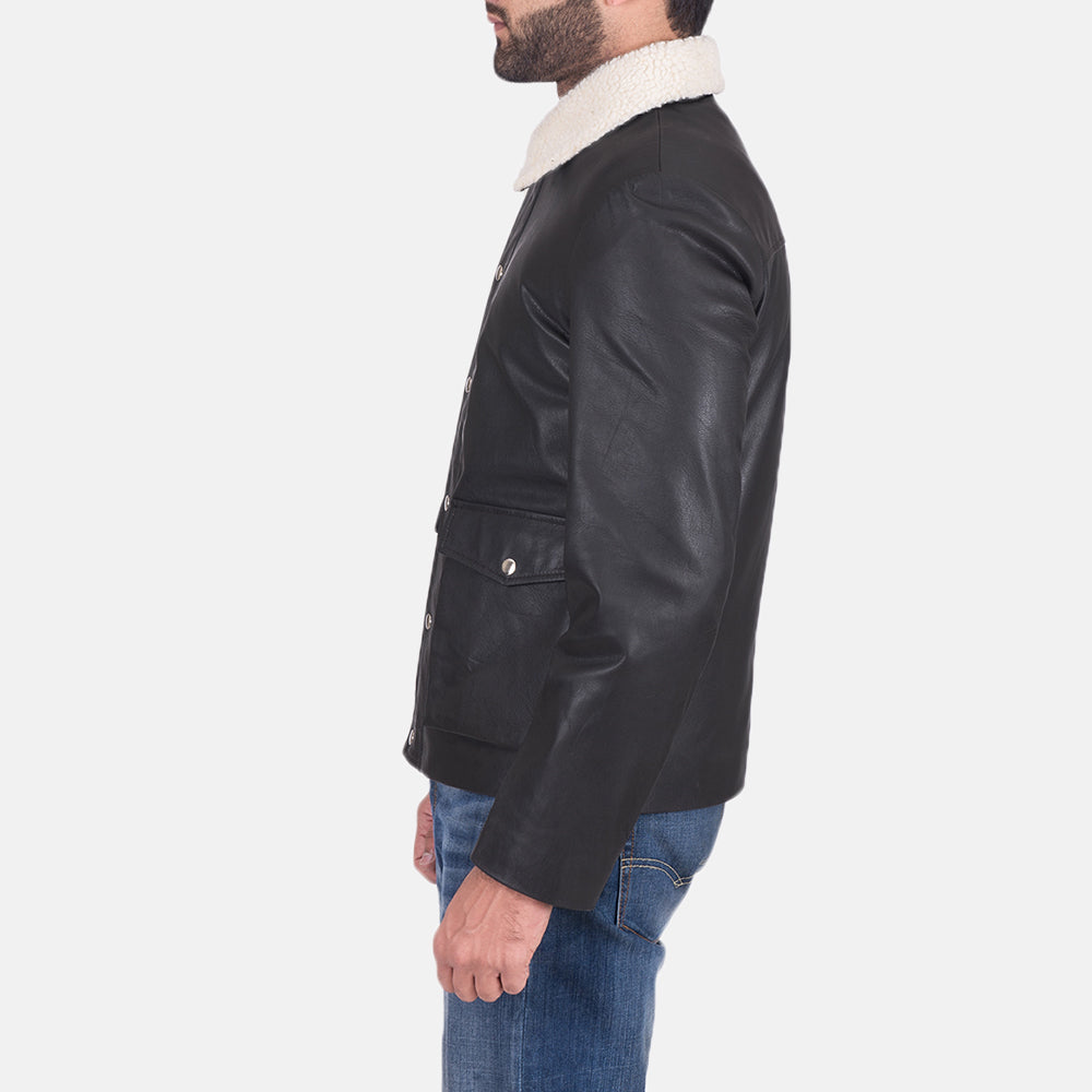 
Black Goatskin Leather Aviator Jacket - Πίσω όψη με εφαρμογή στους ώμους & καθαρό στρίφωμα