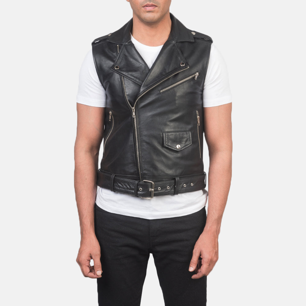 
Κοντινό πλάνο λεπτομέρειας of Notch & Zipper Hardware on Sullivan Μαύρο Leather Biker Vest Ανδρικό