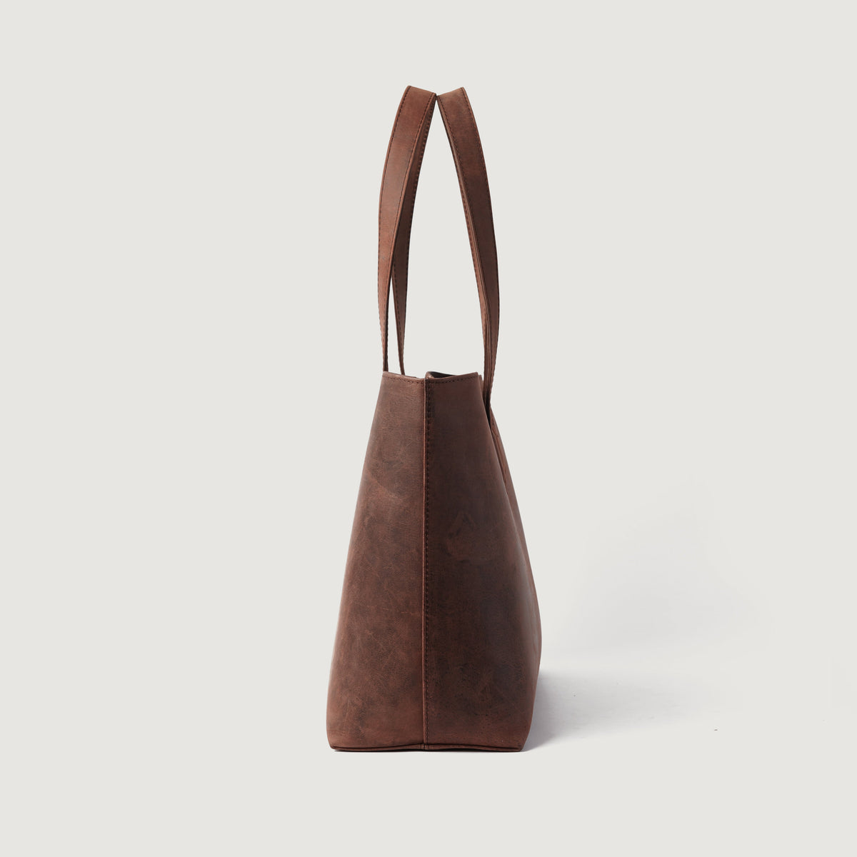 
Εσωτερική επένδυση Showing Dedicated Padded Laptop Sleeve & Multi-Compartment Organization