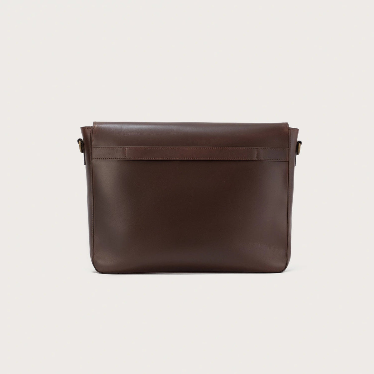 
The Carismatico Vintage Brown Leather Messenger Bag For Men & Women - Δομημένο πλαϊνό προφίλ με βάθος και χωρητικότητα