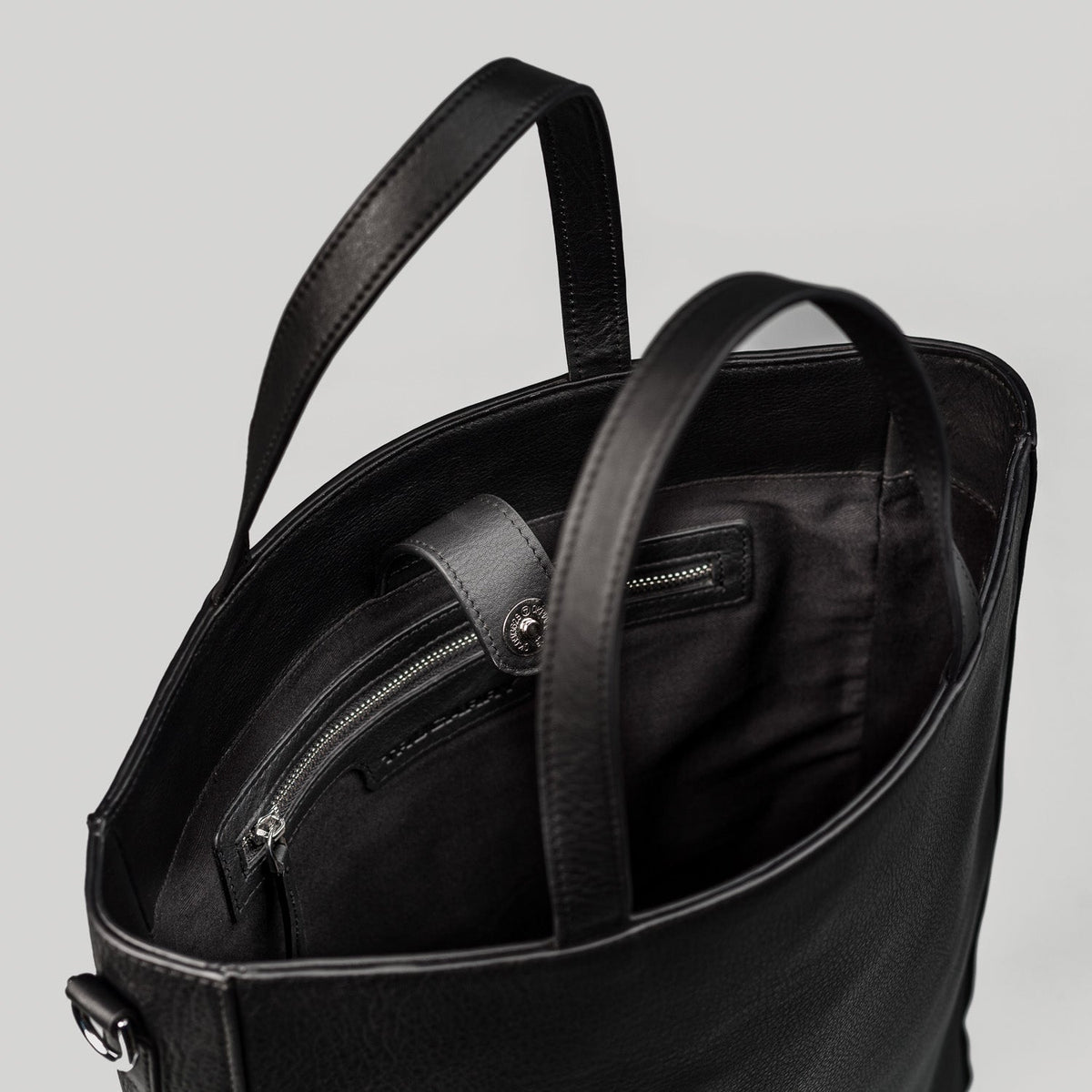 
The Poet Δερμάτινη τσάντα tote – alternate product view 7