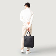 
The Poet Δερμάτινη τσάντα tote – alternate product view 9