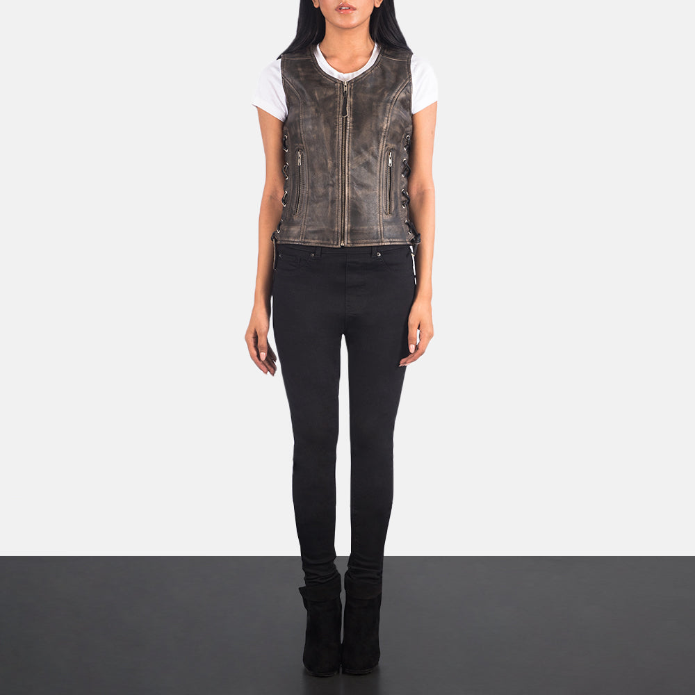 
Vanda Distressed Καφέ Leather Biker Vest Γυναικείο - Πλαϊνή όψη που αναδεικνύει το κόψιμο των μανικιών