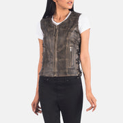 
Κοντινό πλάνο λεπτομέρειας of V-neck & Zipper Hardware on Vanda Distressed Καφέ Leather Biker Vest Γυναικείο