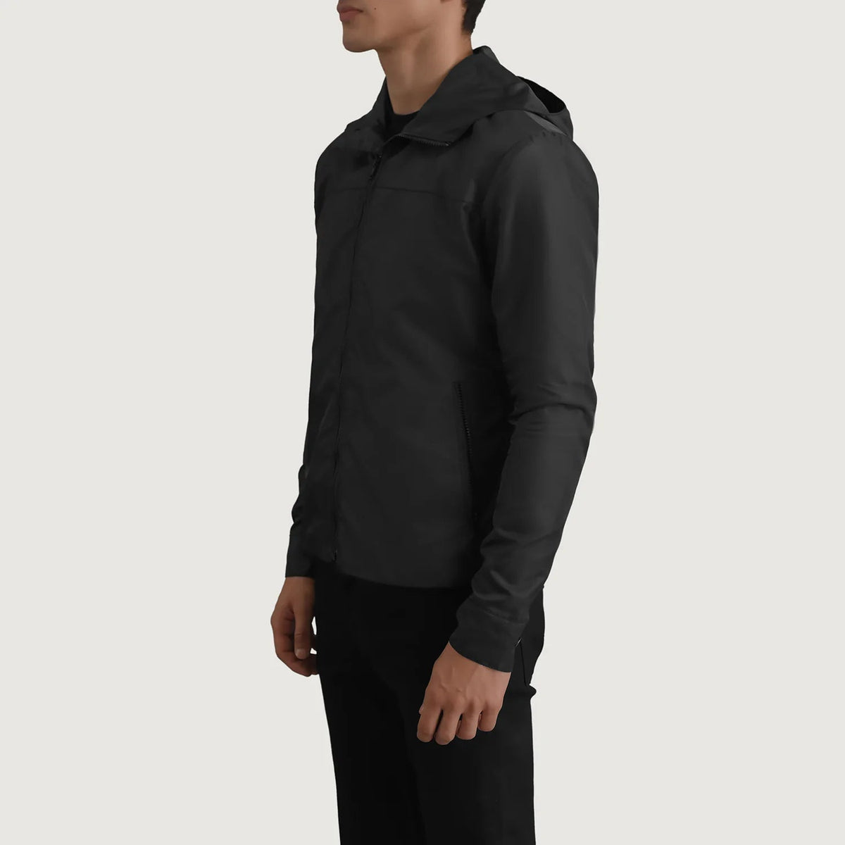 
Black Full-Grain Leather Hooded Jacket - Πίσω όψη με εφαρμογή στους ώμους & καθαρό στρίφωμα