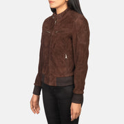 
Brown Goat Suede Bomber Jacket - Πίσω όψη με εφαρμογή στους ώμους & καθαρό στρίφωμα